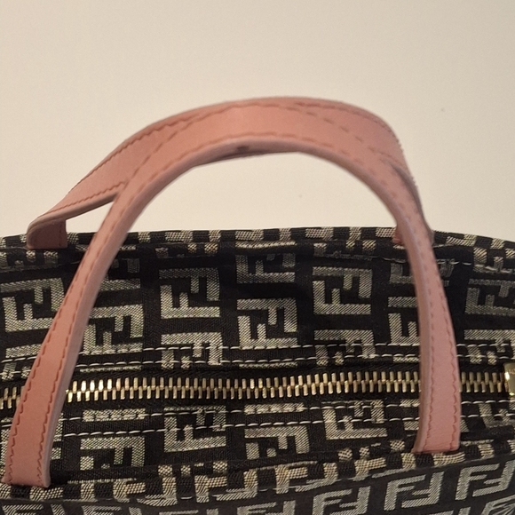 EUC Authentic Fendi Black & White Zucca Print Mini Tote Bag With Pink Handle OS - Picture 3 of 16